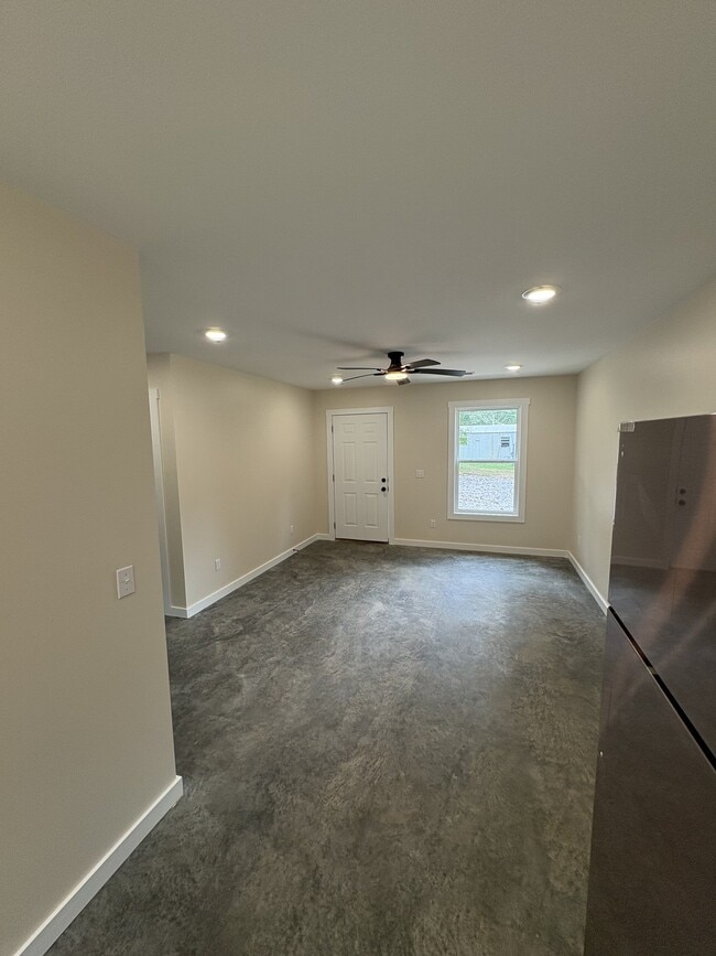 Foto del edificio - 2045 ginger Ln