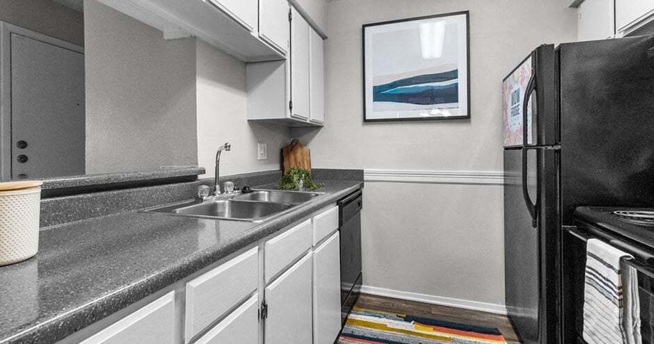 Foto principal - River Oaks Apartments