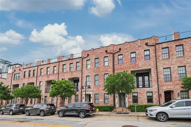 Building Photo - 660 S Pearl Expy