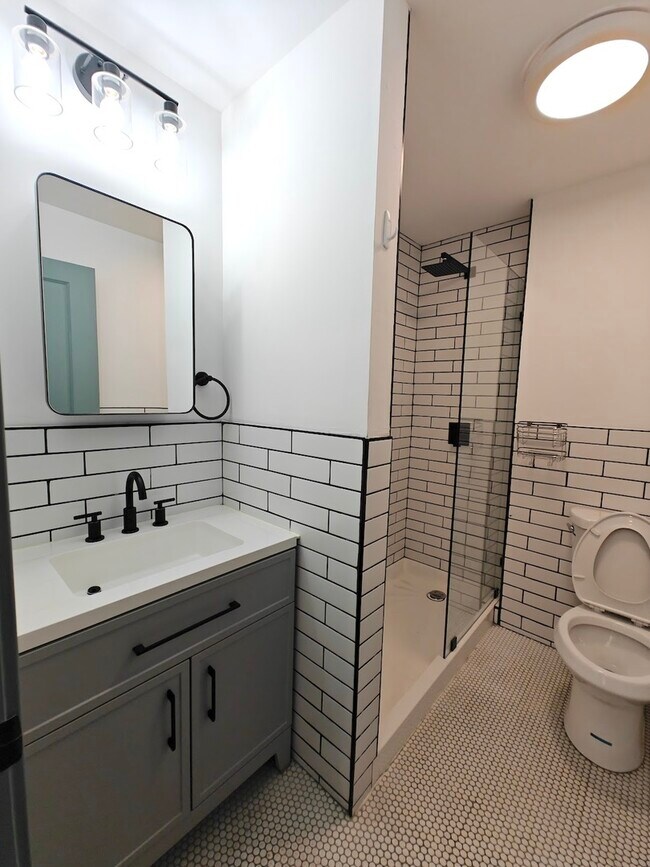 Foto del edificio - 1833 W 21st St