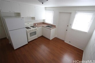 Building Photo - 701 Pensacola St