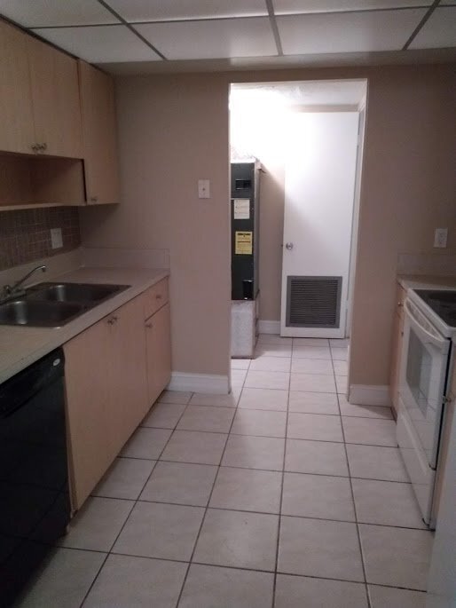 Building Photo - 1830 Maravilla Ave