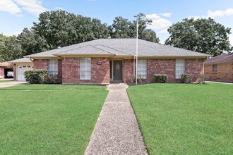 Building Photo - 660 Bancroft Dr