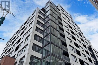 Building Photo - 664-664 Spadina Ave.