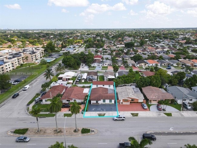 Foto del edificio - 10370 SW 24th St