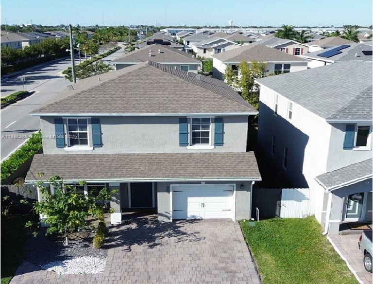 Foto principal - 600 NE 4th St