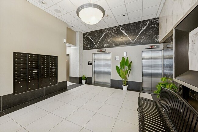 Building Photo - Commerce Building Apartments