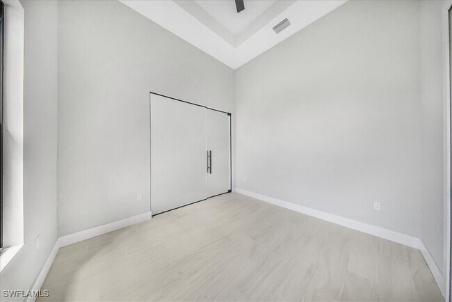 Building Photo - 1123 NW 40th Pl