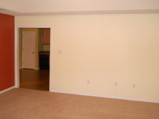 Building Photo - 3 Bedroom Home in Hahira!