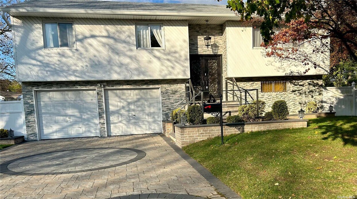 18 South Dr, Manhasset Hills, NY 11040 House Rental in Manhasset Hills, NY