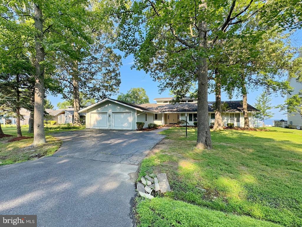 Foto principal - 11470 Mohawk Ct