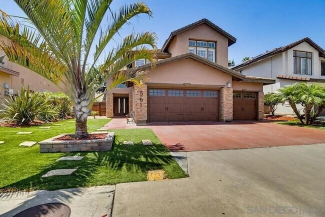 Building Photo - 561 Bayona Loop