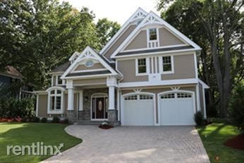 Primary Photo - 127 Cornell St