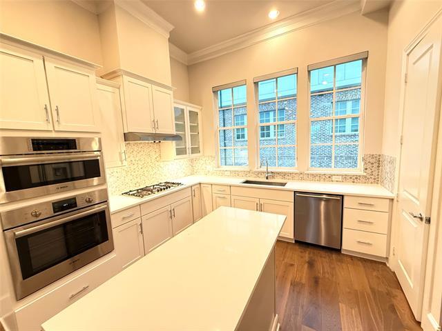 Foto del edificio - 4627 Warwood Ln