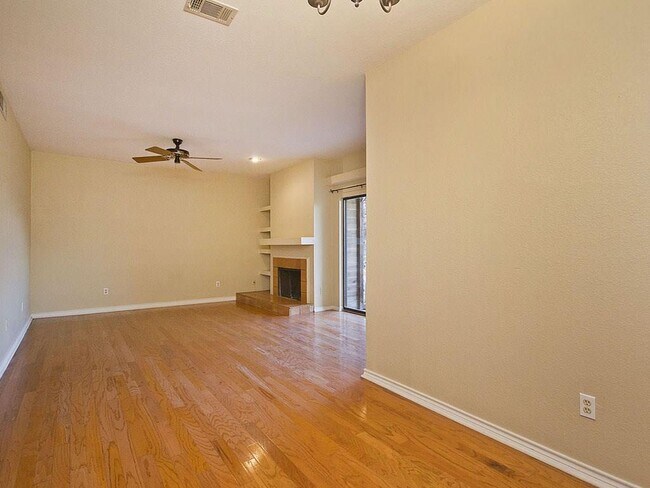 Foto del edificio - 8200 Neely Dr