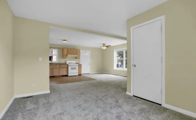 Foto del edificio - 5916 Sefton Ave