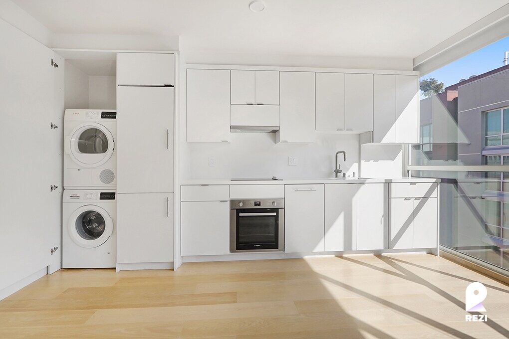 Foto principal - 570 Jessie St