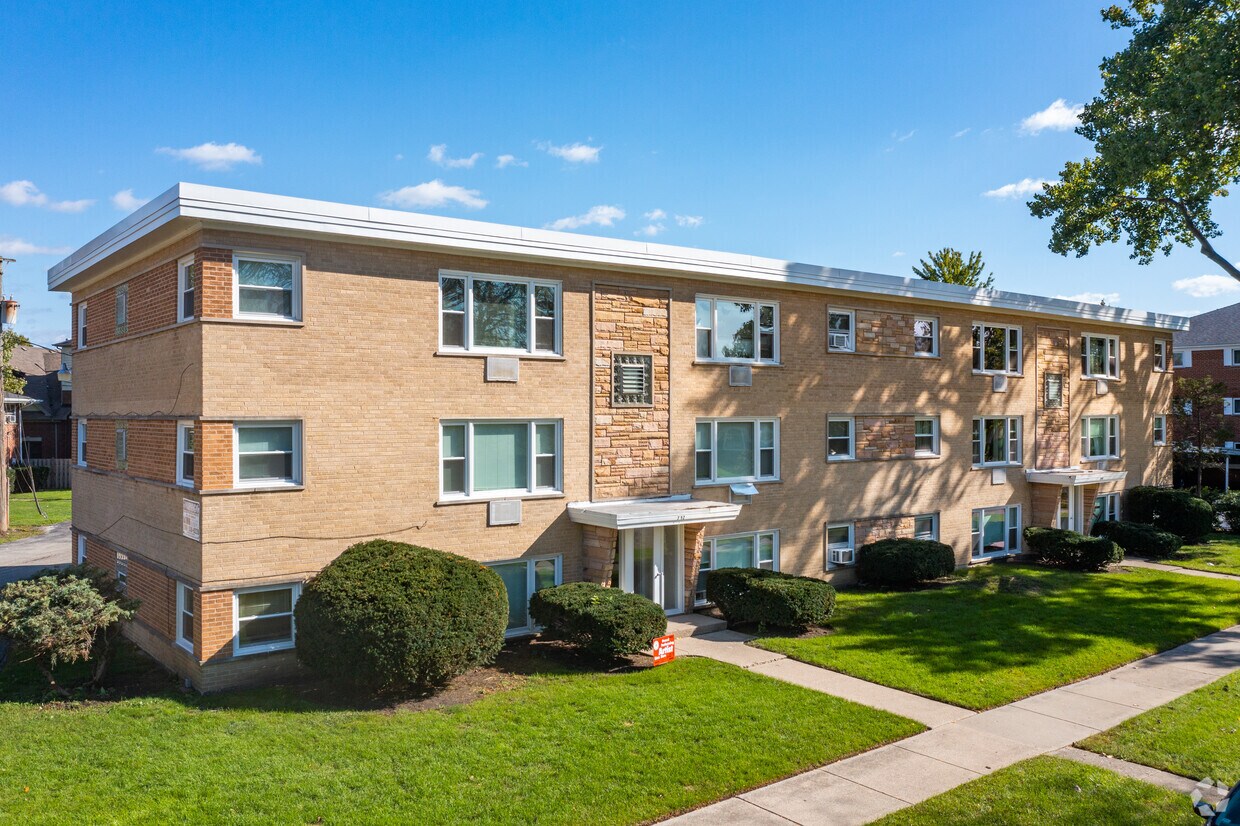 Foto principal - 733-737 N Western Ave