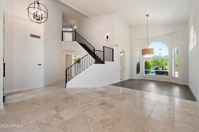 Foto del edificio - 7357 E Rochelle Cir