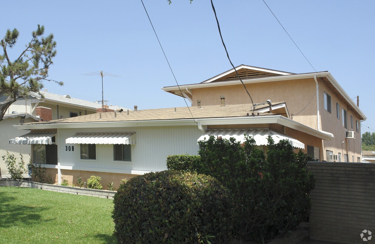 Foto del edificio - 308 N 2nd St