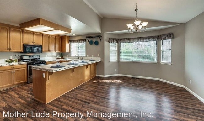 Building Photo - 3 br, 2 bath House - 868 Live Oak Drive