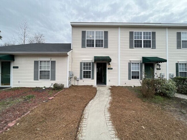 Building Photo - 126 Brittany Way