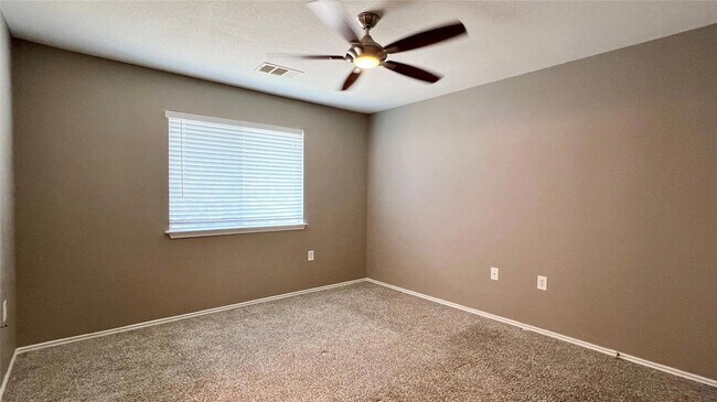 Building Photo - 13905 Briarcreek Loop