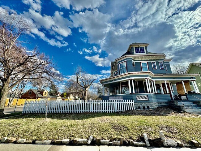 Foto del edificio - 1464 W Minnehaha Ave