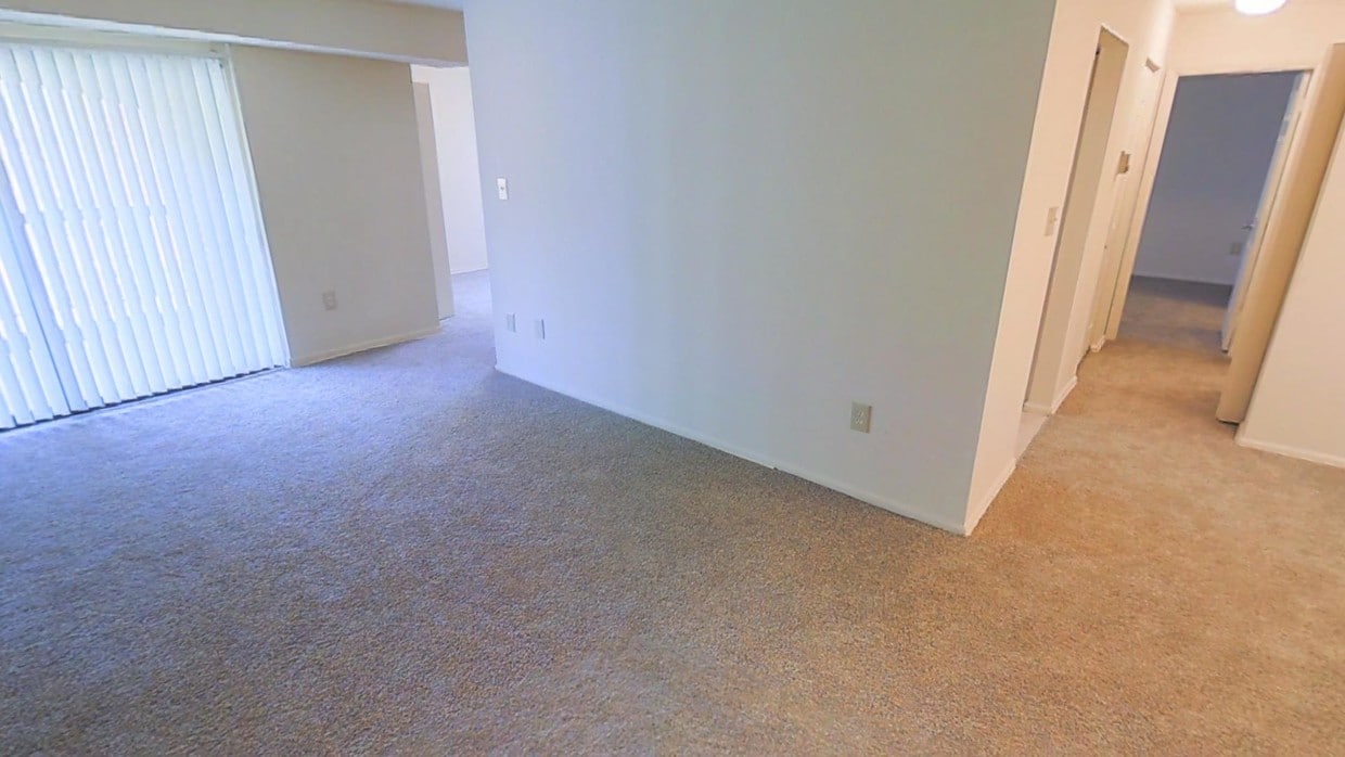 Photo - Glen Oaks Apartments