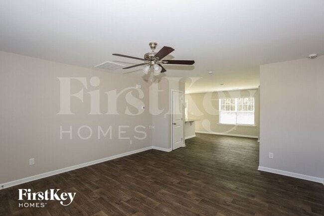 Foto del edificio - 413 Bennington Dr