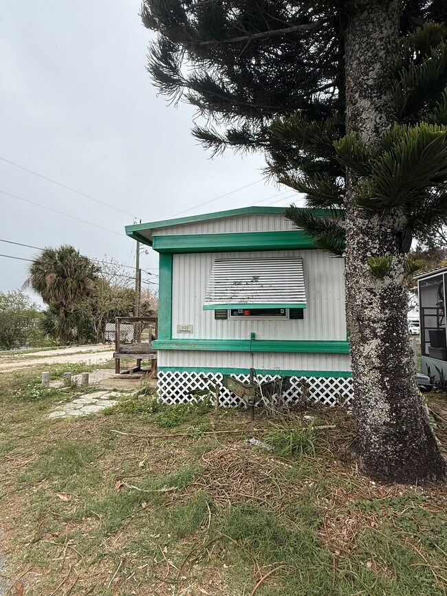 Foto del edificio - 920 Boardwalk Ln