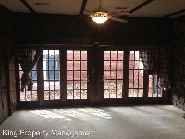 Foto del edificio - 4 br, 2.5 bath House - 3907 Stratford Road