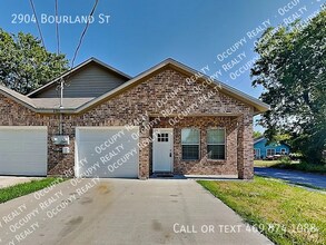 Building Photo - 2904 Bourland St