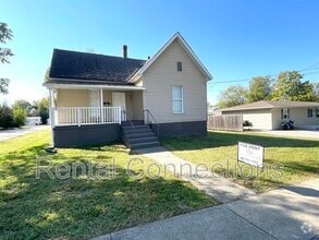 Building Photo - 300 N Bentley St