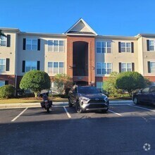 Building Photo - 2808 Bloomfield Ln