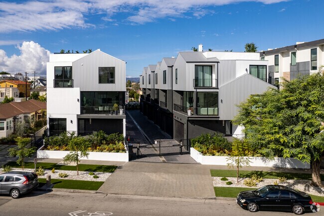 Mid City Court Homes Houses for Rent Los Angeles CA Apartments com Mid City Court Homes Houses for Rent Los Angeles CA Apartments com