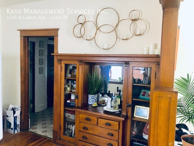 Foto del edificio - 4248 N Lamon Ave