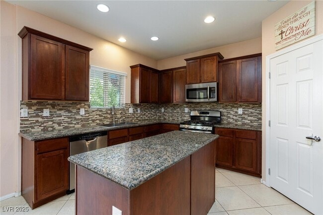 Building Photo - 6736 Prairie Dusk Dr