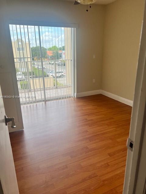 Foto del edificio - 2630 W 76th St