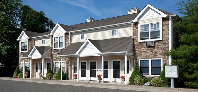 Interior Photo - Fairfield Courtyard North At Farmingdale