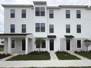 Building Photo - 15190 Groveside Rd