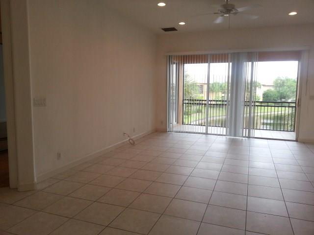 Building Photo - 7965 NW 127th Ln