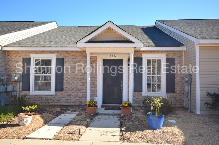 Primary Photo - 146 Bentley Dr