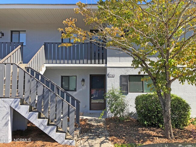 Building Photo - 4469 Holly Tree Rd