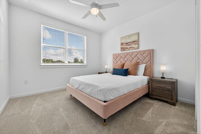 Foto del edificio - 5301 Decker Ln