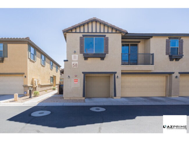 Foto del edificio - Modern 2/2 End Unit Townhouse - Prime Phoe...
