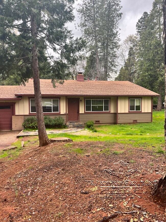 Foto del edificio - 10728 Cedar Ave