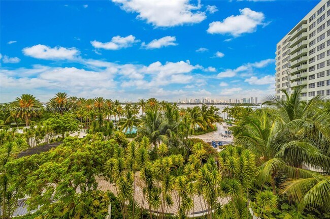 Foto del edificio - 1500 Bay Rd