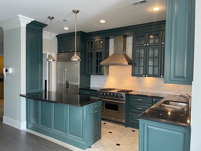 Foto del edificio - 2657 N Clybourn Ave