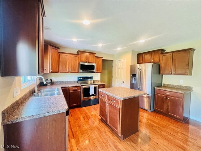Building Photo - 4112 Keswick Dr